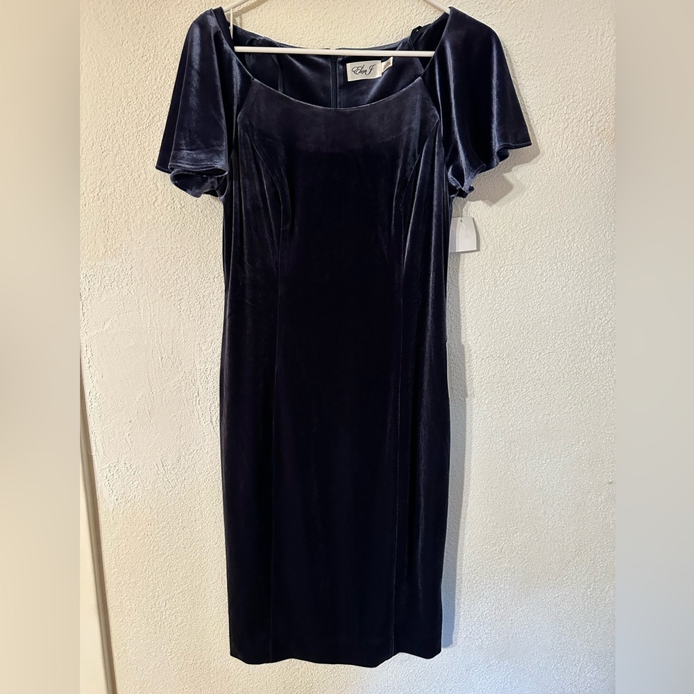 Eliza J Dress Sheath Navy Velvet Scoop Neck Flutter Sleeve Lined NWT Size 12